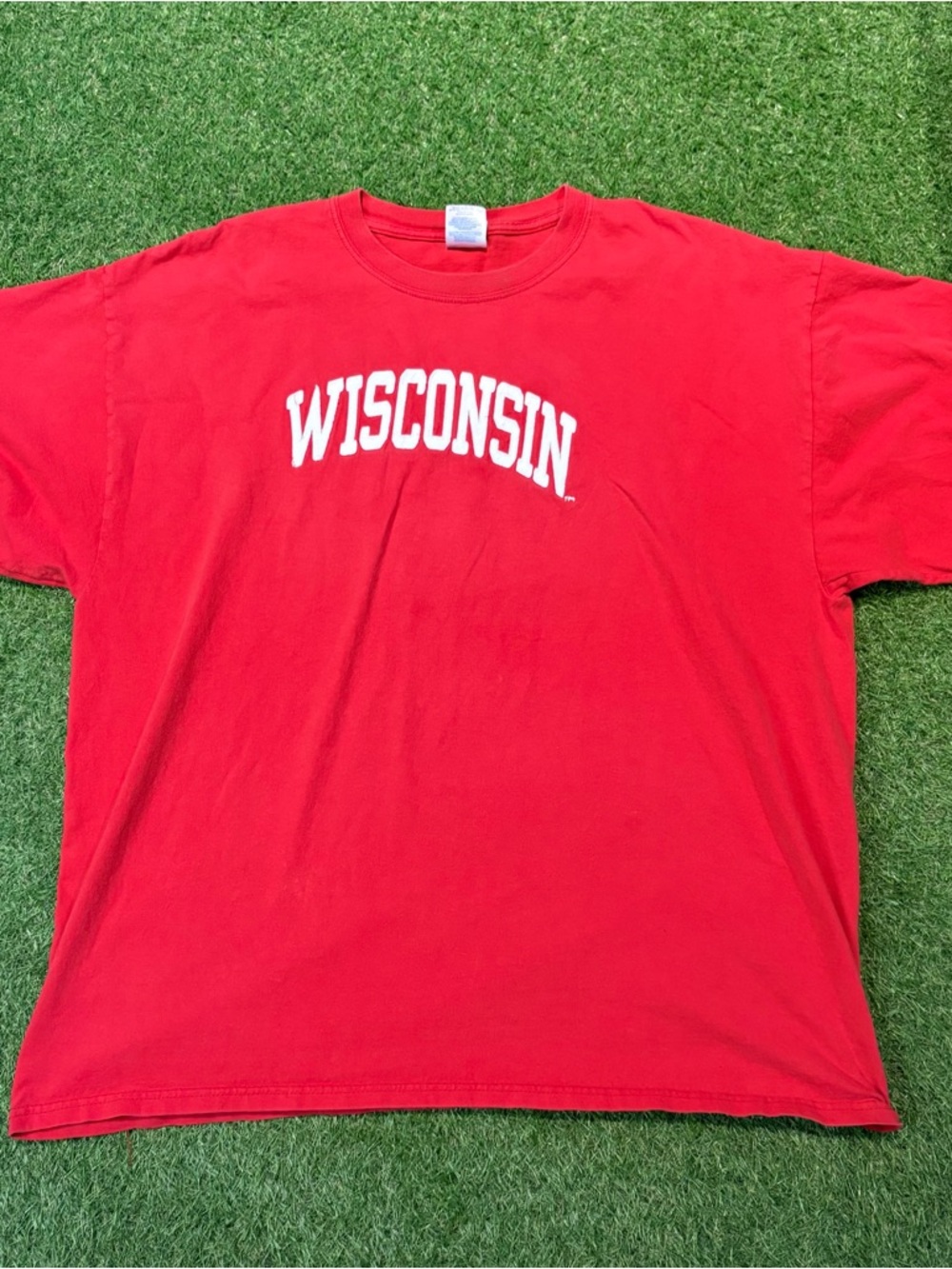 Wisconsin Badgers Red Graphic T-Shirt XXL